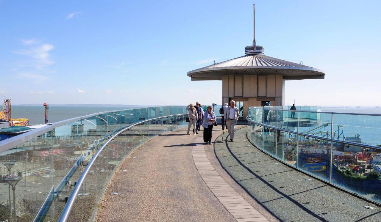 Seafront Suites - Close To Beach, Train Station & Southend Airport Southend-on-Sea Exteriör bild